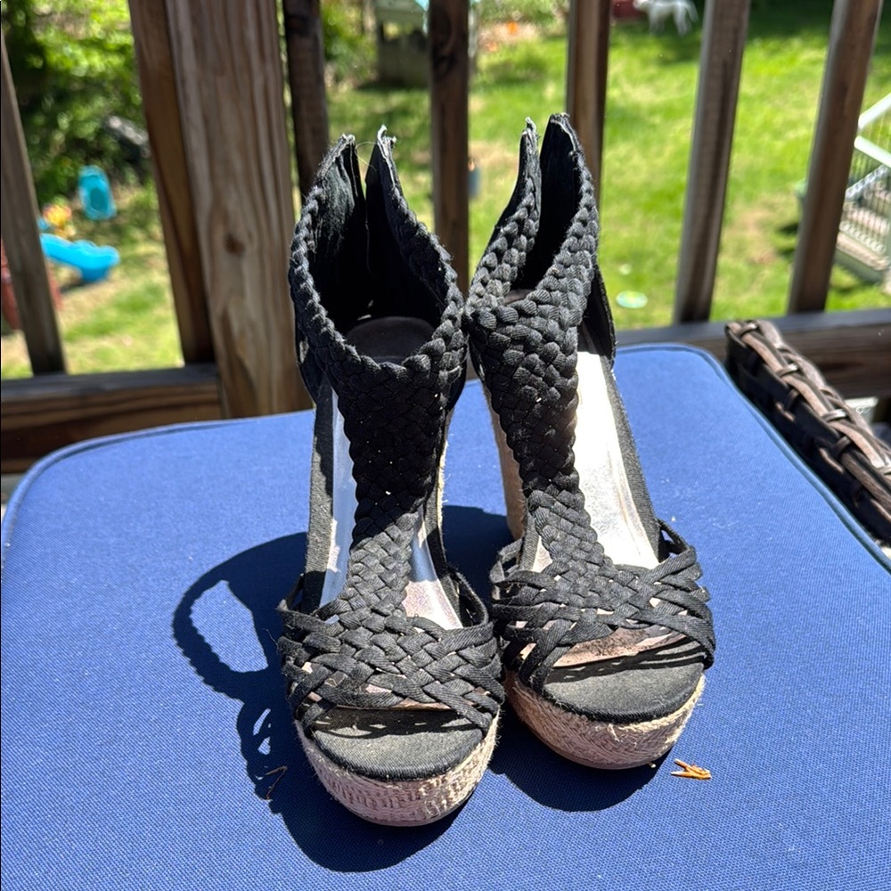 Steve Madden RISE Black Wedge Sandals with Ankle Straps